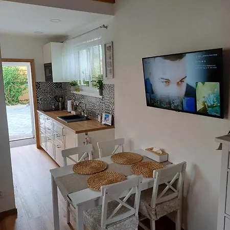 Machovo Jezero Apartment *